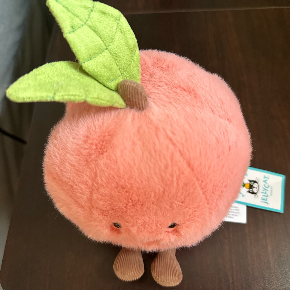 Jellycat Amuseables Peach plush toy, BNWT, authentic - Picture 3 of 5